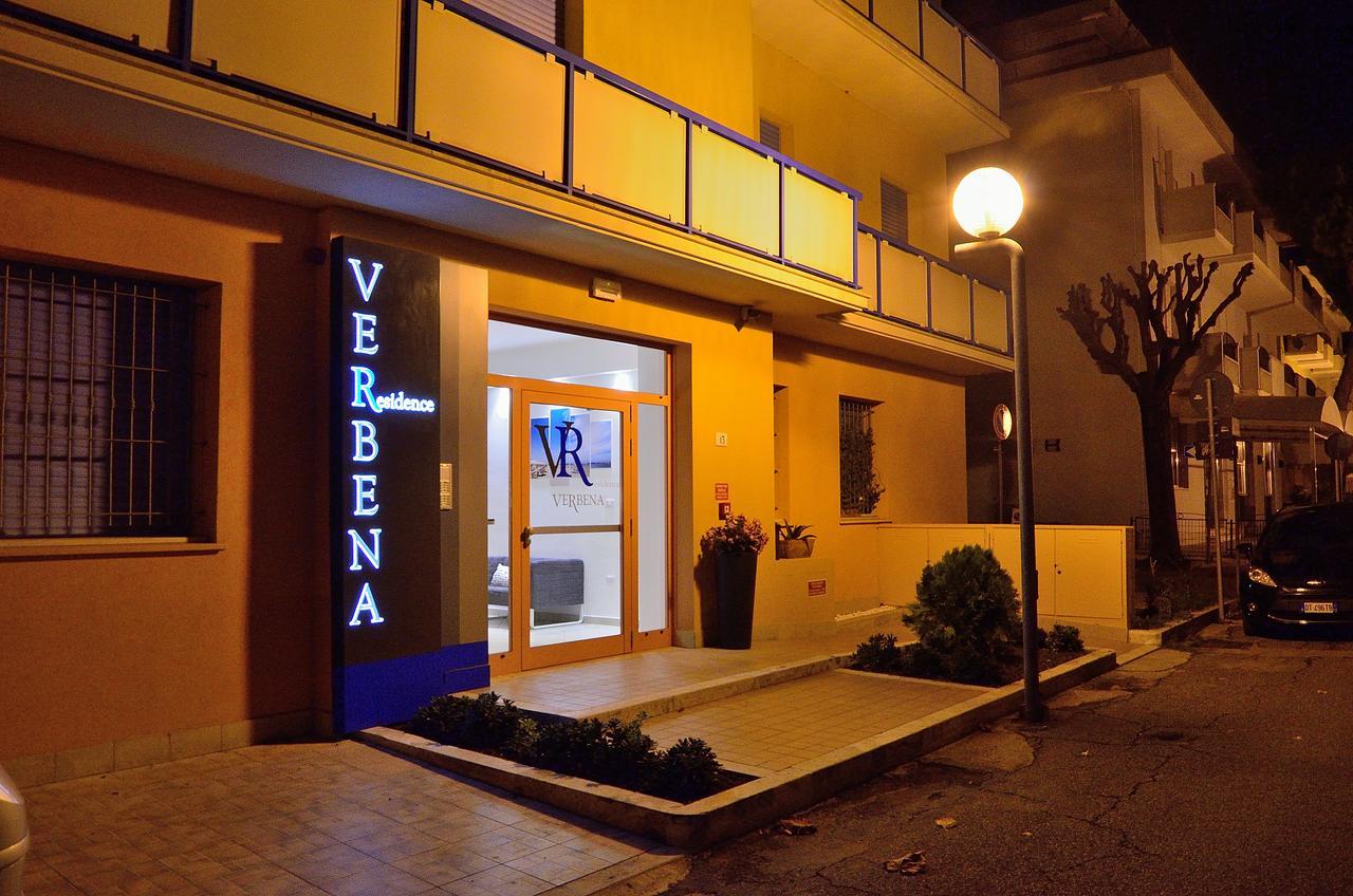 Residence Verbena Rimini Extérieur photo